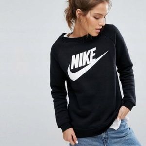 NIKE RALLY CREWNECK